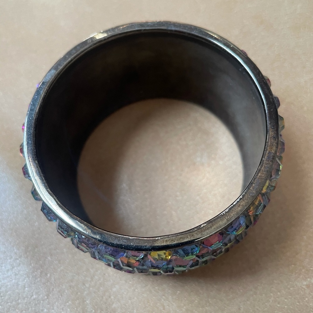 Glam rainbow rhinestone bangle - Picture 7 of 7